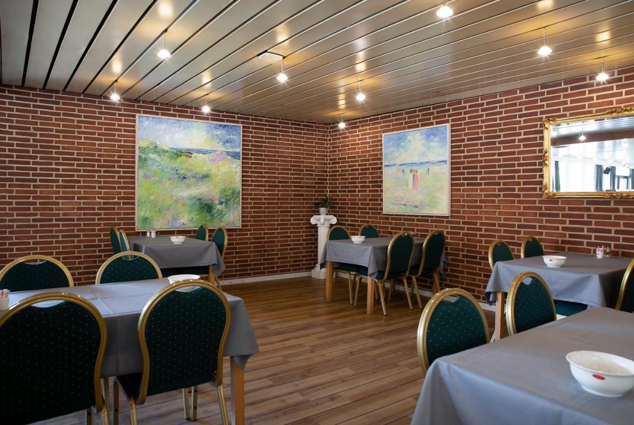 Hotel Lynggaarden 헤르닝 외부 사진