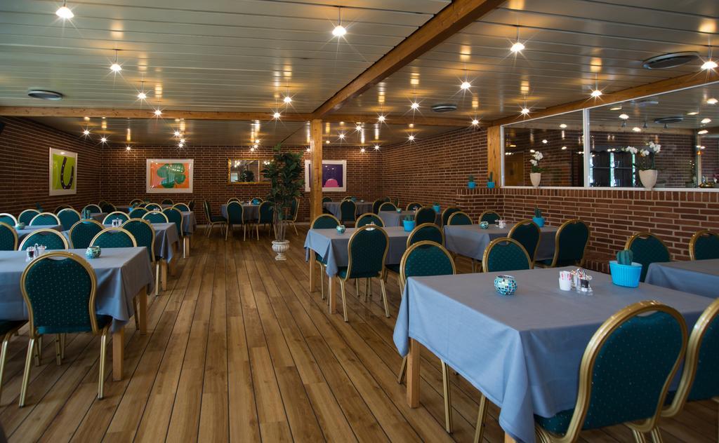 Hotel Lynggaarden 헤르닝 외부 사진
